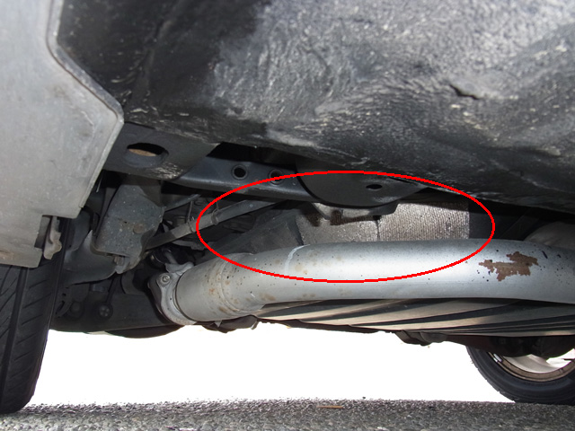 燃料タンクに遮熱シール