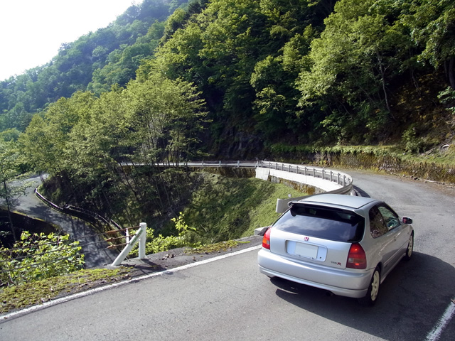 爽快なダウンヒル