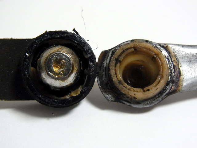 グリス切れのボールジョイント