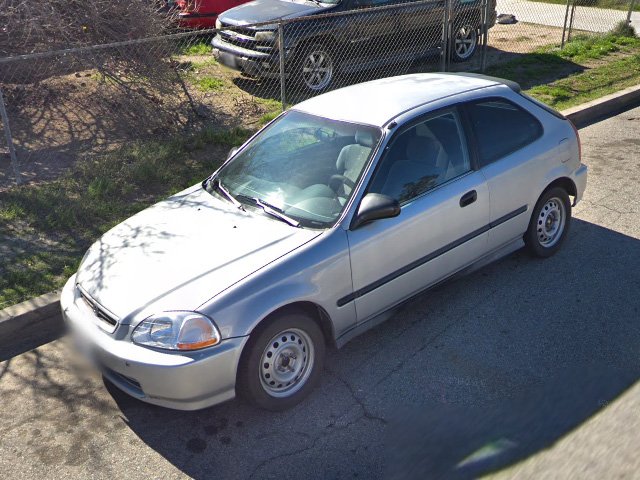 シルバーのEKシビック