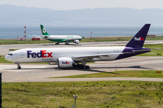 FedEx N855FD 777-200LRF
