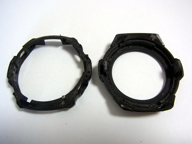 ベゼルとカバーの汚れ