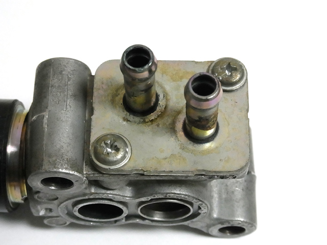 冷却水チューブの接続部分