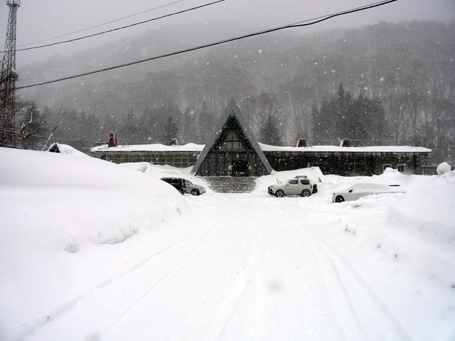 雪に覆われた土合駅