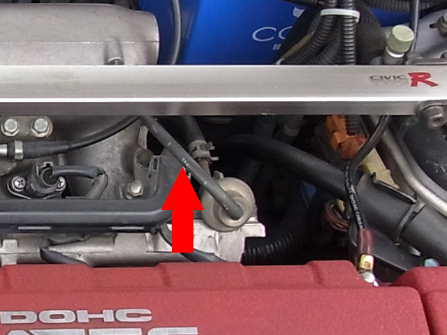 フューエルレギュレーターのチューブ