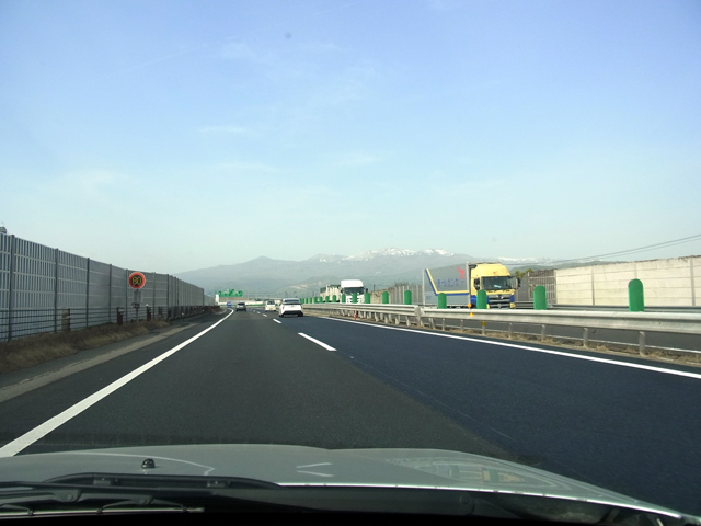 早朝の東北道上り線