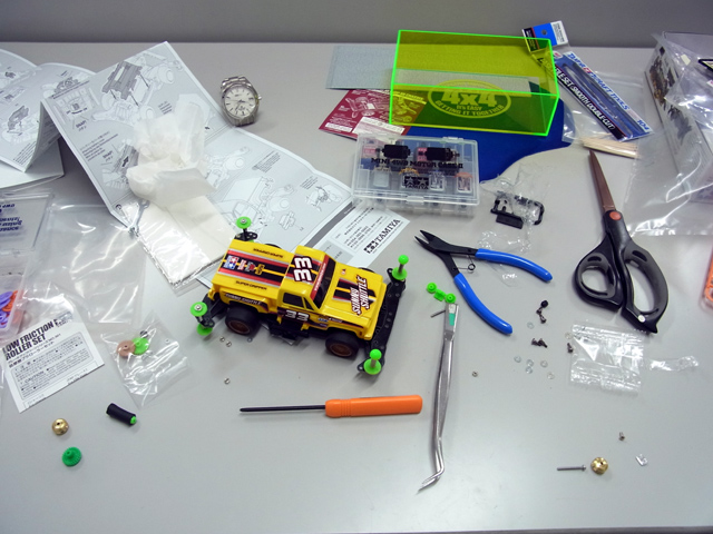 作業デスク全景