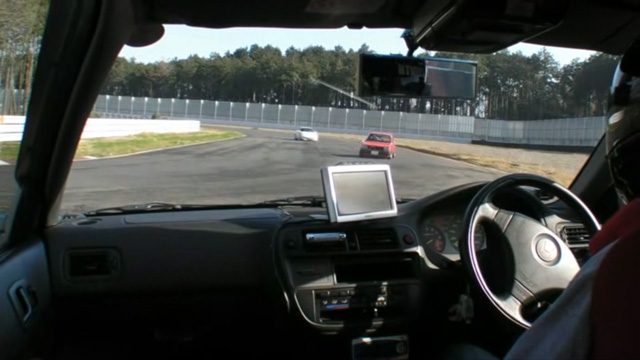 走ってきたコースと対面