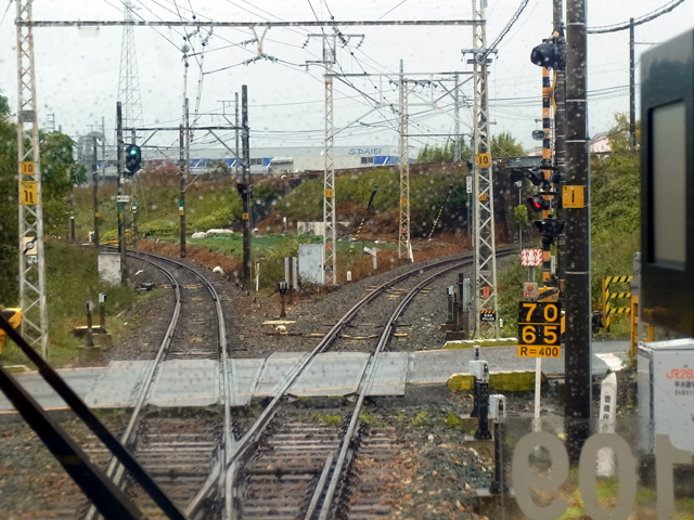 名鉄名古屋本線と飯田線の分岐点を通過