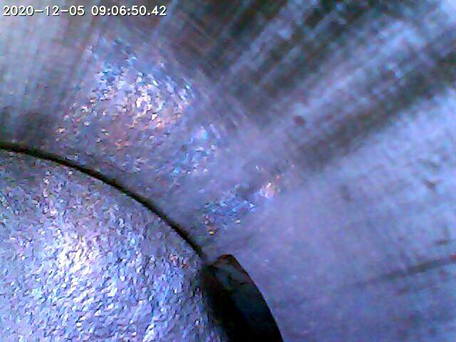 シリンダー壁面とピストン頭頂部の様子