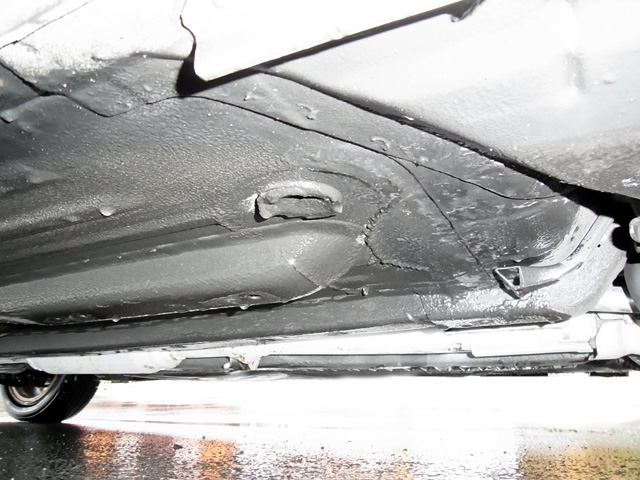 フロア下の濡れ具合は不明