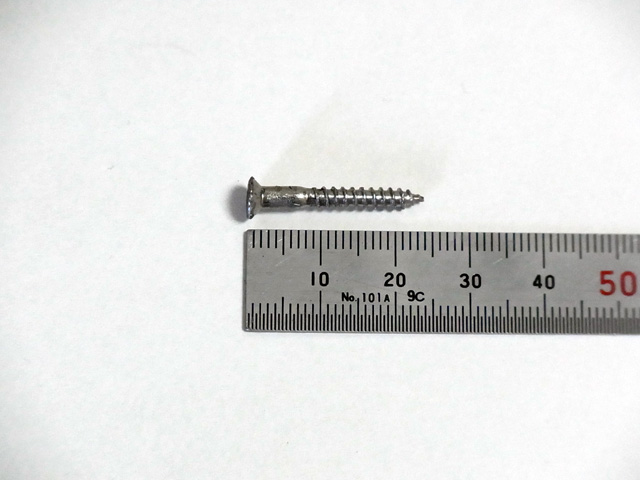 長い木ネジ