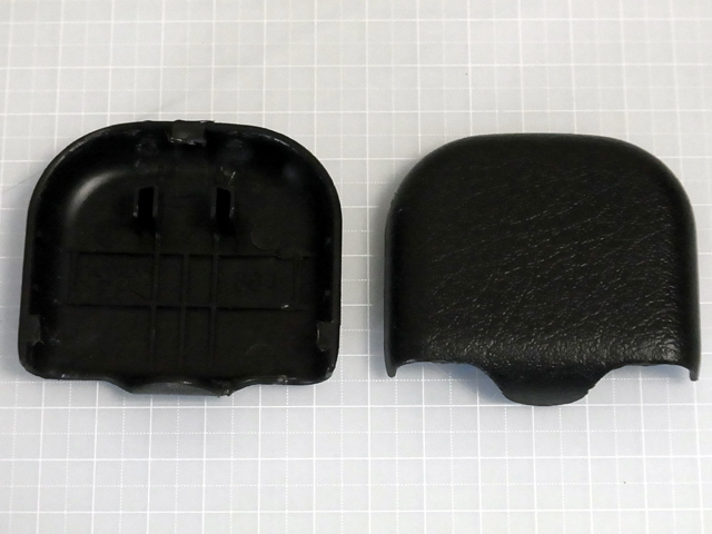 シートレール用化粧カバー単体