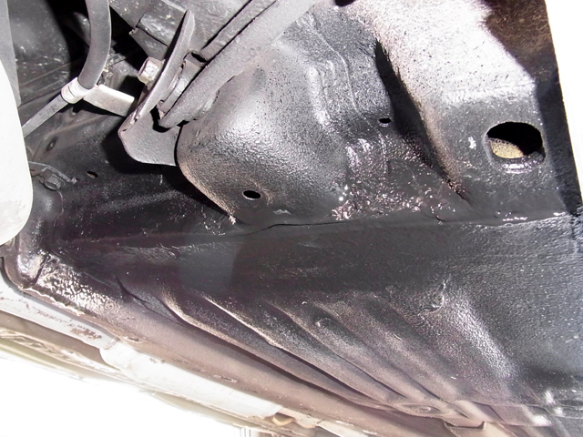 フロアパネルのアンダーコートその2