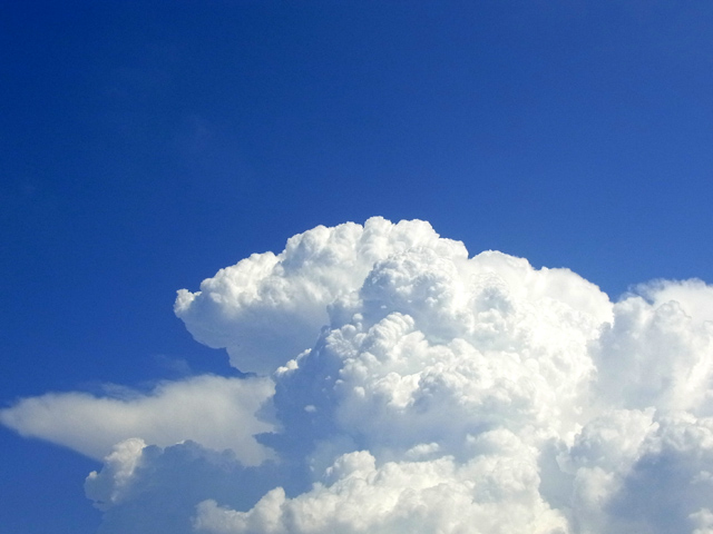 夏の積乱雲