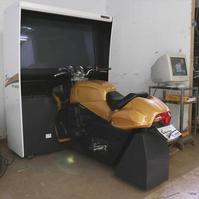 三菱プレシジョン 二輪車シミュレータ RS-6000