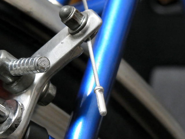 リフレッシュ直後のブレーキアーチワイヤー