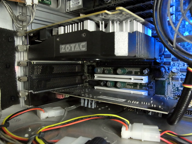 グラフィックボードとサウンドカード