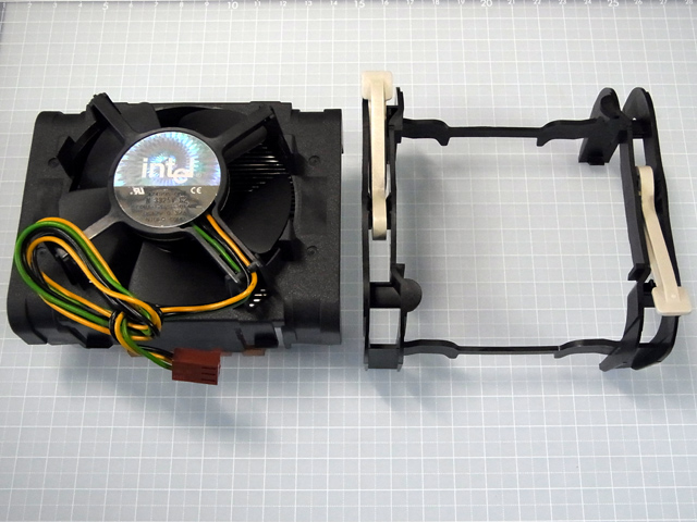 固定用レバーを外す