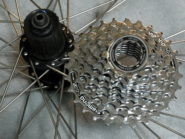 外されたカセットスプロケット