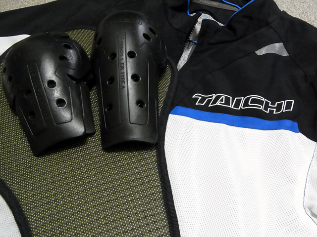 タイチ ジャケット