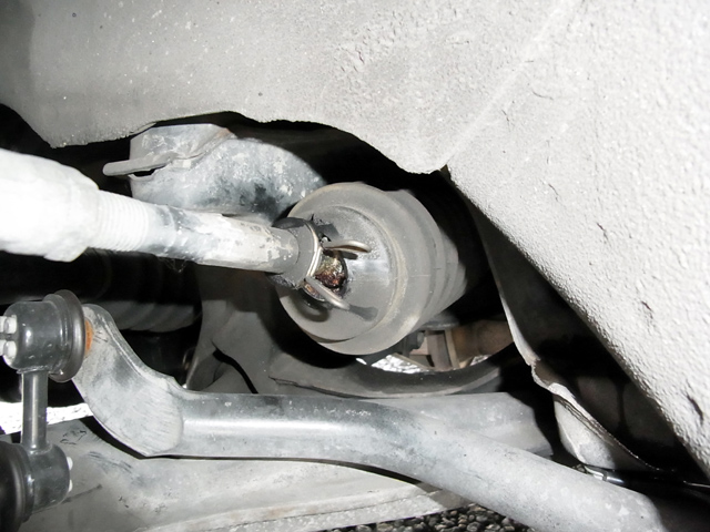 ラックエンドブーツの破れ