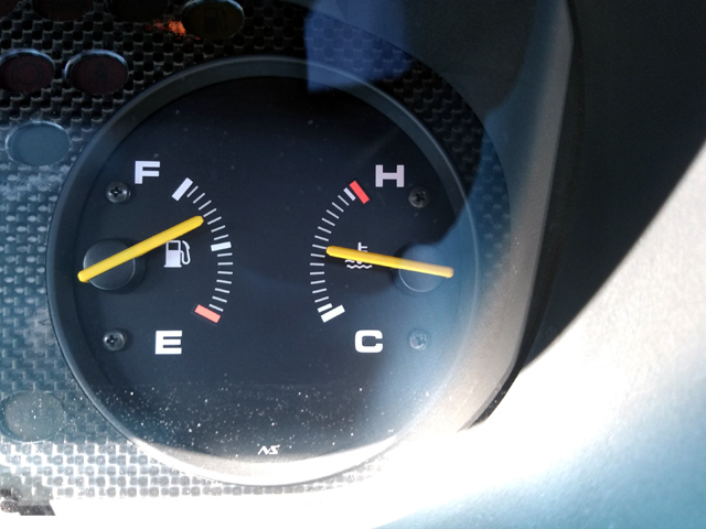 純正水温計が動く