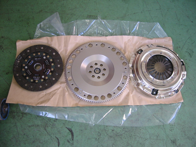 軽量フライホイールと強化クラッチセット