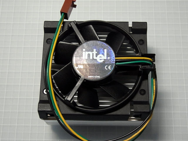 Intel純正リテールクーラー