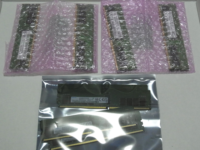 メモリ8枚差し