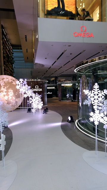 クリスマス仕様のアベニュー・ドゥ・タン