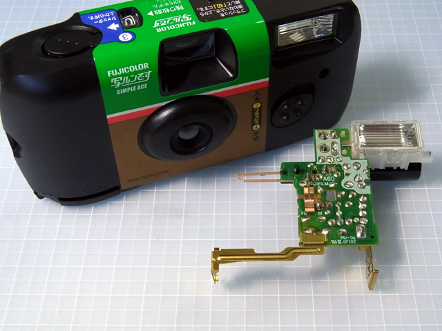 レンズ付きフィルムのストロボ基板