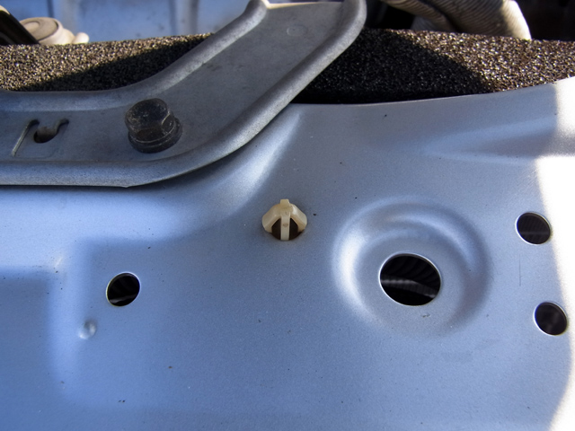 黄ばんだクリップ部分