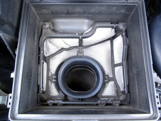 EKシビックの純正エアクリーナー